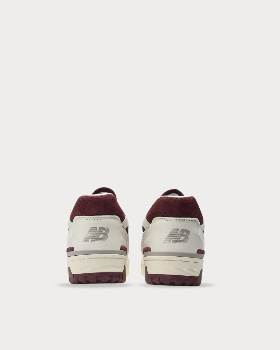 New Balance 550 - Sea Salt/Classic Crimson