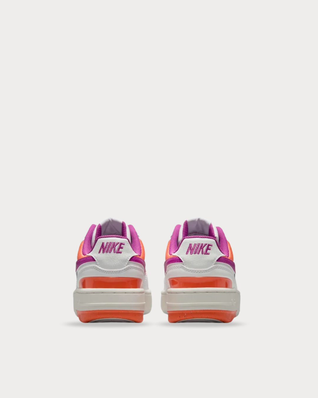 WMNS Nike Gamma Force - White/Wild Mango/Sail/Hot Fuchsia