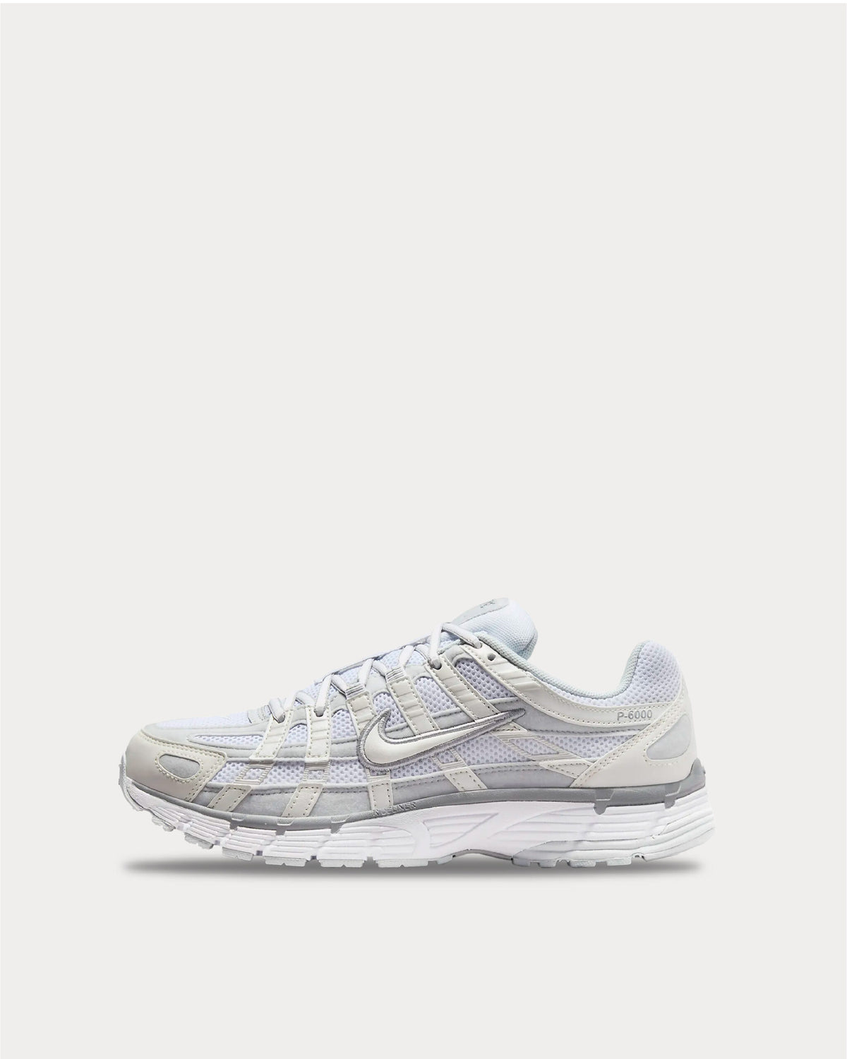 WMNS Nike P-6000 Metallic Summit White/Pure Platinum/Wolf Grey