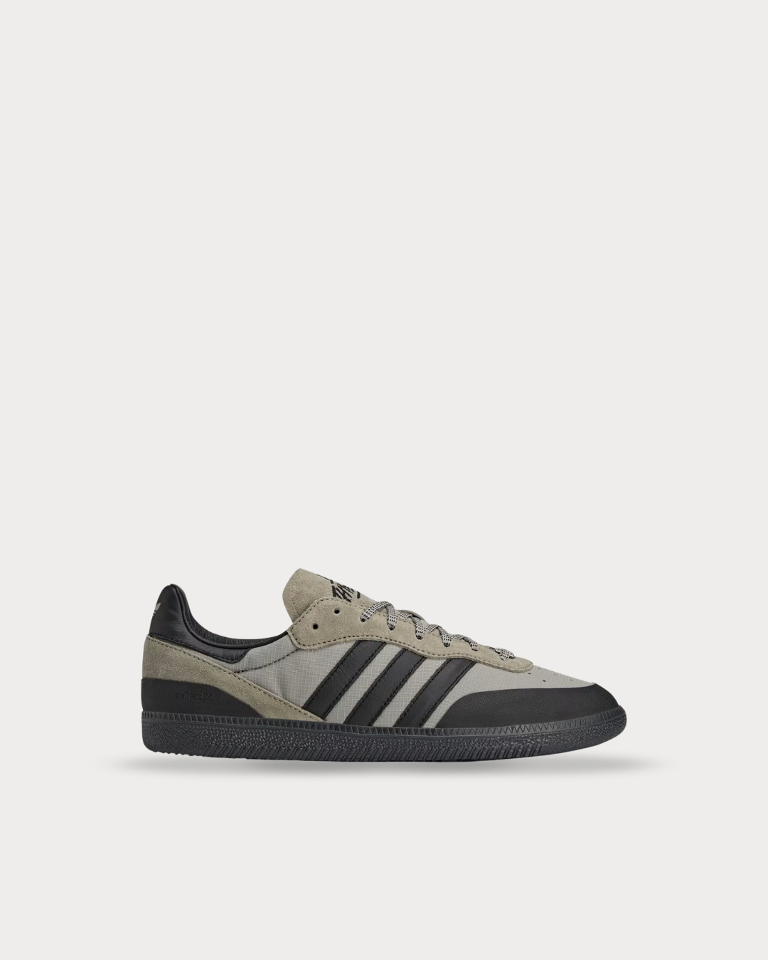 adidas 100T Palos Hills - Silver Pebble / Core Black / Cloud White