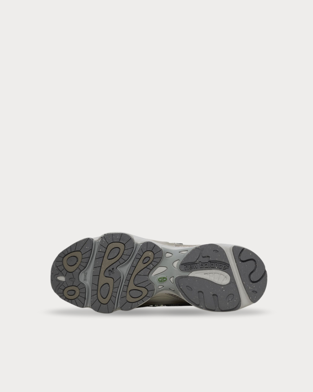 New Balance 1000 - Arid Stone / Light Silver Metallic / Dark Alpine Green