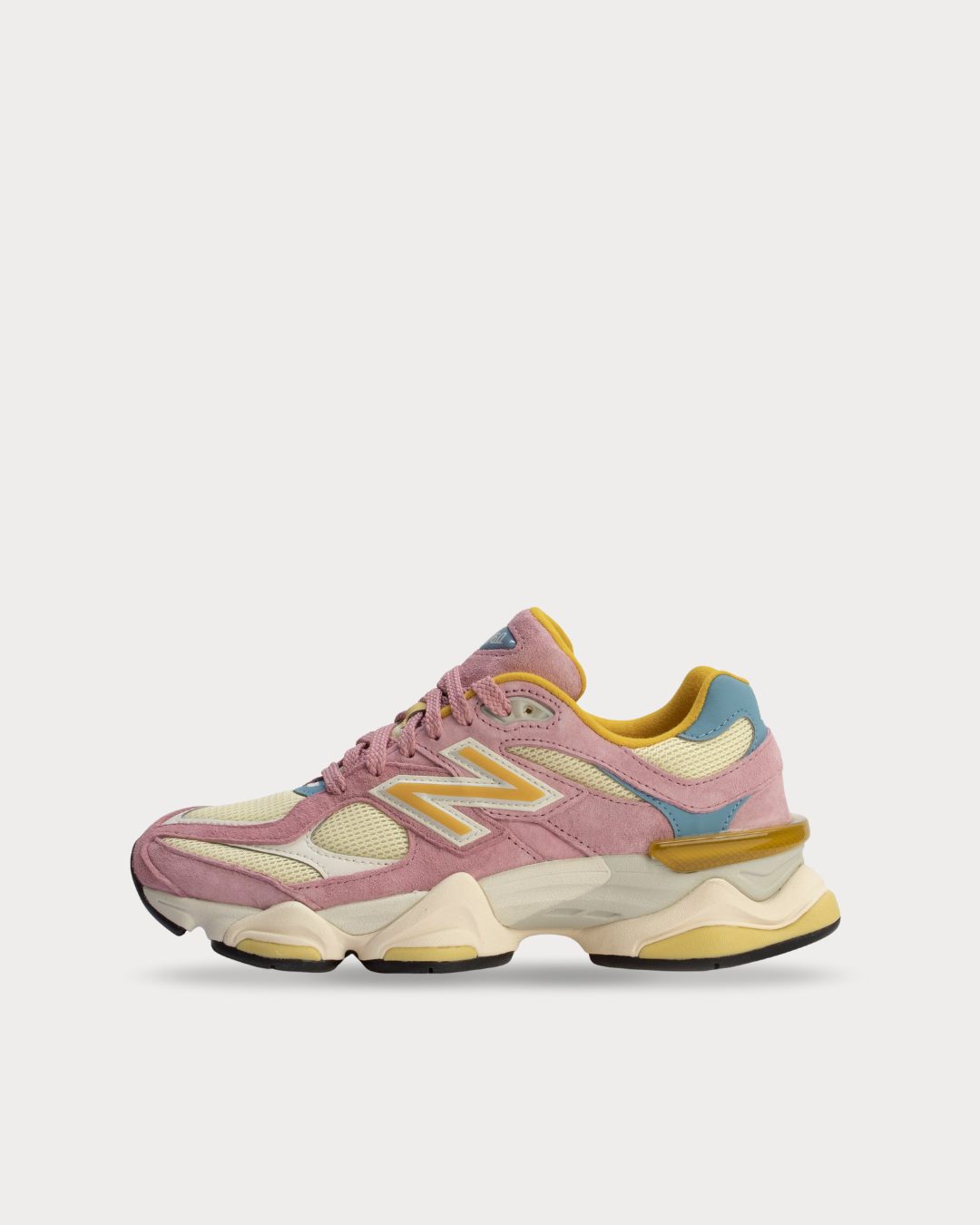 WMNS New Balance 9060 - Pink Suede