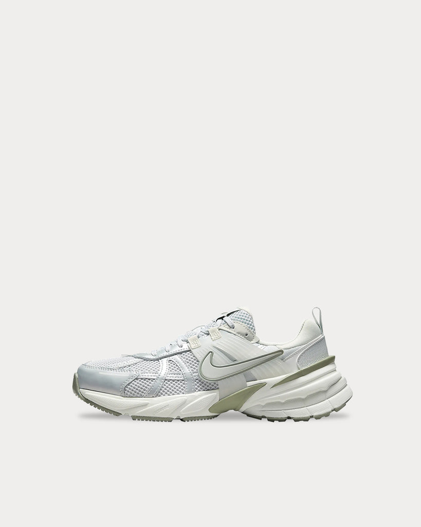 ■Nike■ V2K Run W Sail Pale Ivory Black Stadium Green FD073 🚨ON SALE | Nike V2K Run 'Sail Stadium Green/Pale Ivory
